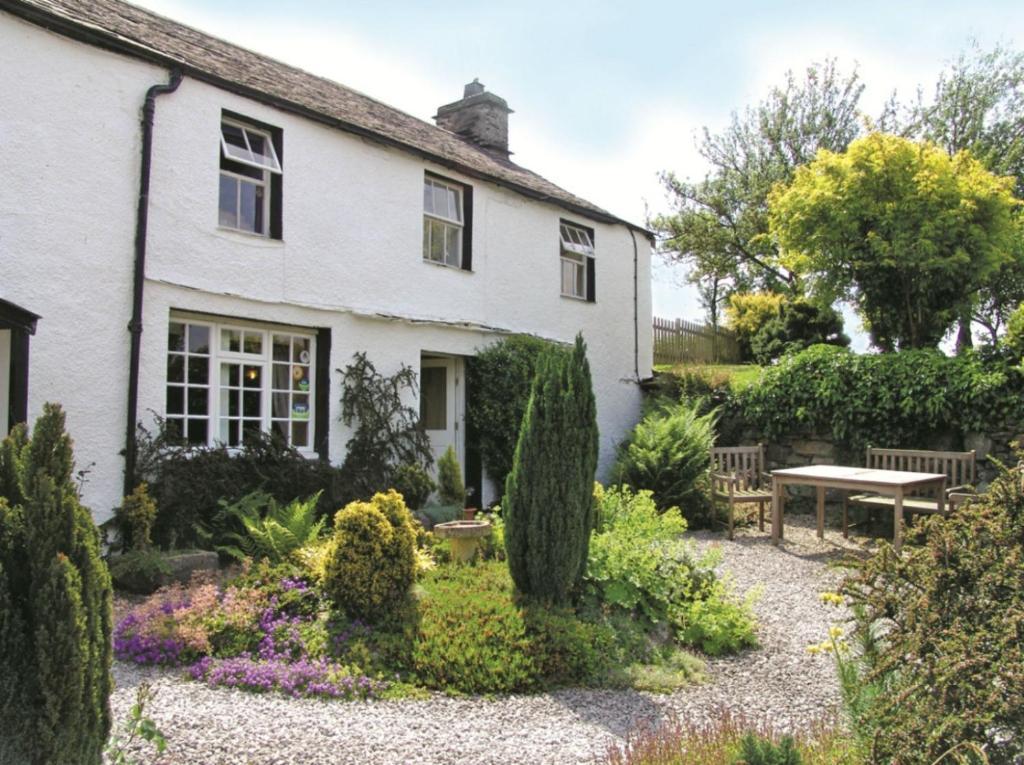 Crosslands Farm Hotel Kendal Exterior photo