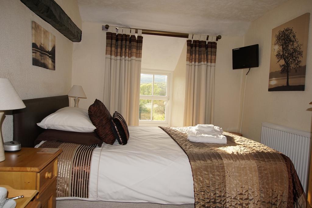 Crosslands Farm Hotel Kendal Exterior photo